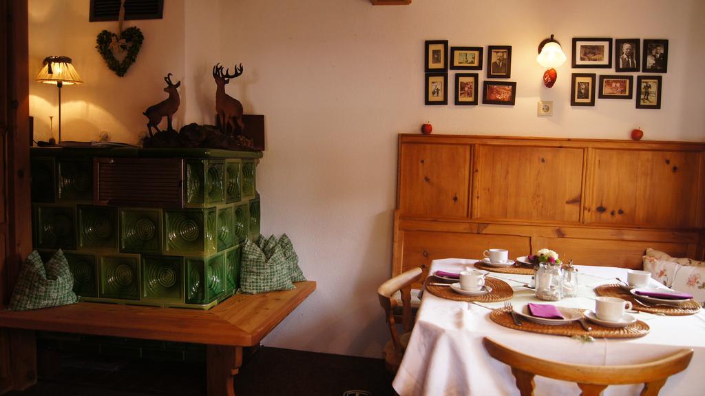 Gaestehaus Leirerhaeusl Alpbach Buitenkant foto